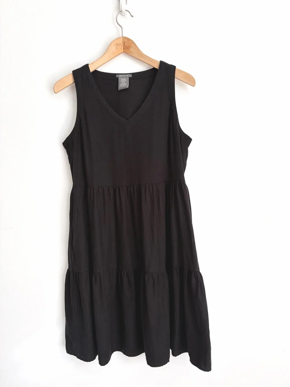 Matty M Linen Tiered Dress - Pockets - Size M - Picture 1 of 7